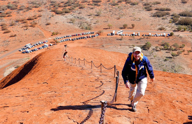 climbing Ban Uluru