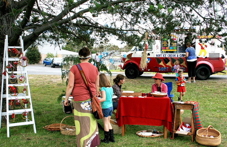 Dodges Ferry Market