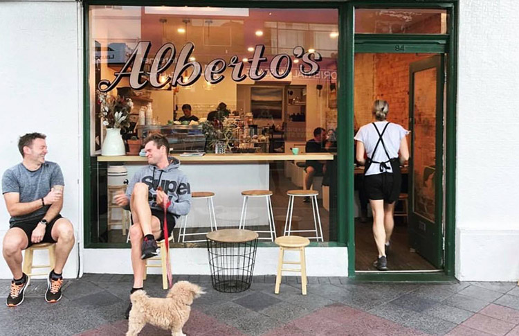 Albertos coffee House