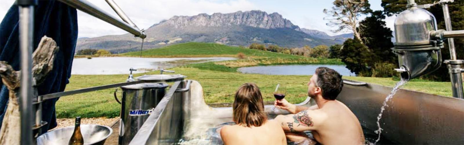 Couple have romantic outside bath in Tasmania