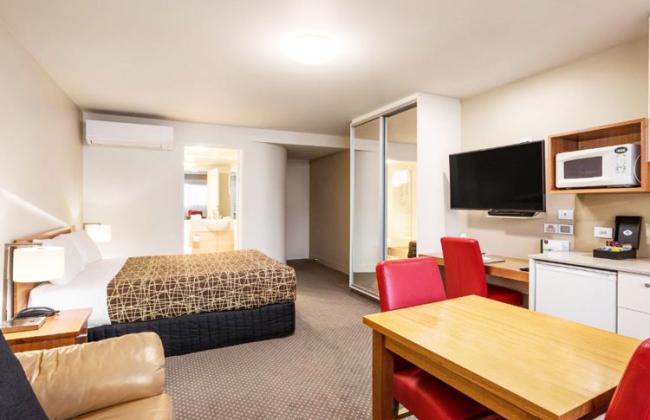 Woolstore Apartment