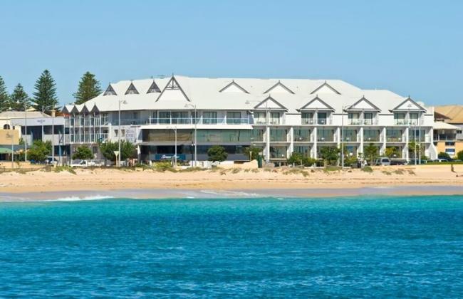 Ocean Centre Hotel