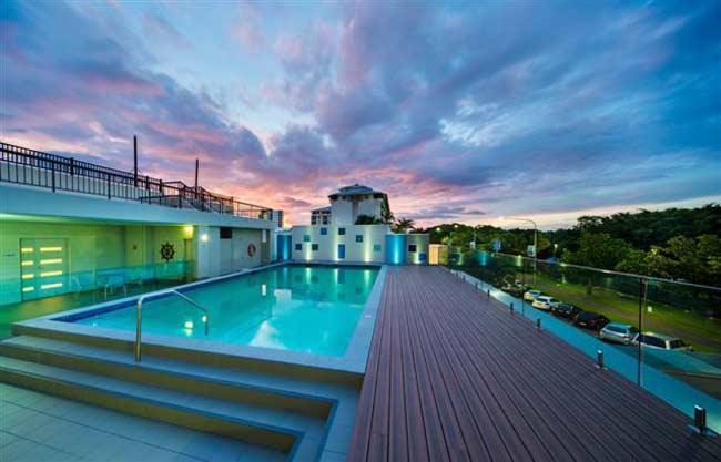 Pacific hotel cairns