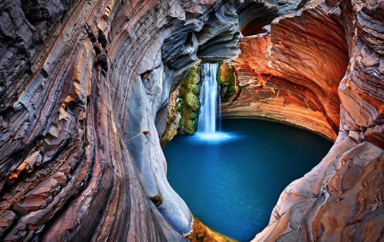 karijini national park waterfall