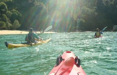 Kayaking Abel Tasman